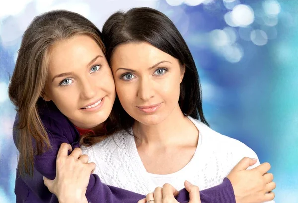 Mother and daughter hugging — Stock Photo, Image