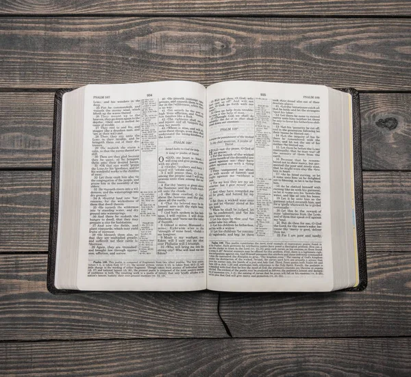 Holy bible book — Stock Photo, Image