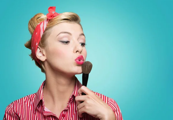 Vrouw met pin-up make-up — Stockfoto