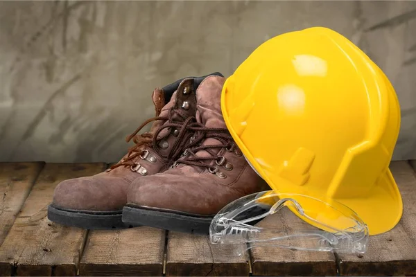 Yellow working hard hat — Stock Photo, Image