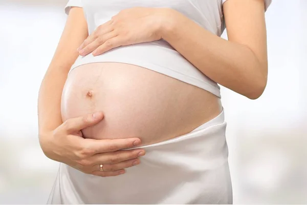 可爱的孕妇腹部 — 图库照片