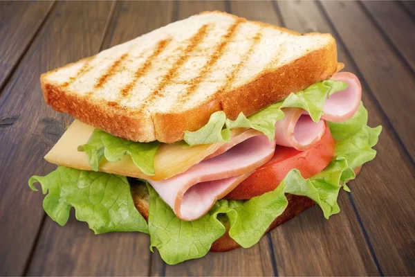 Sandwich con verduras y carne — Foto de Stock