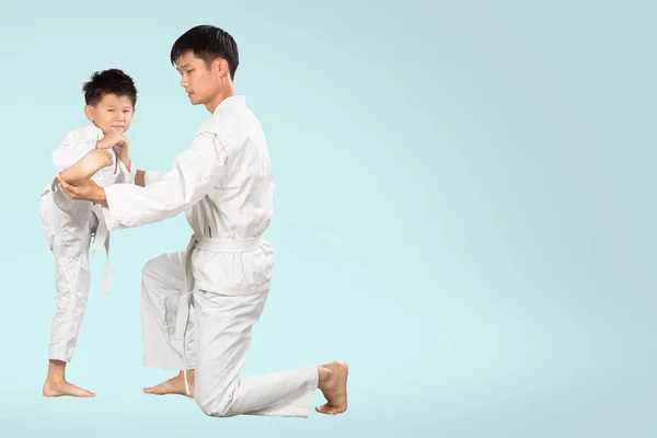 Ázsiai Karate kisfiú és a tanár — Stock Fotó