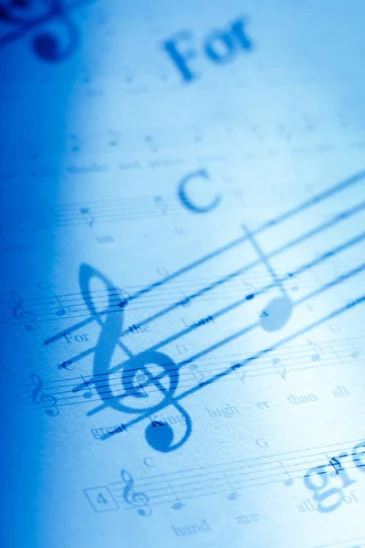 Hoja con notas musicales — Foto de Stock