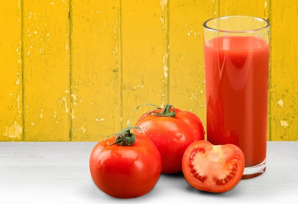 Vaso de jugo de tomate — Foto de Stock