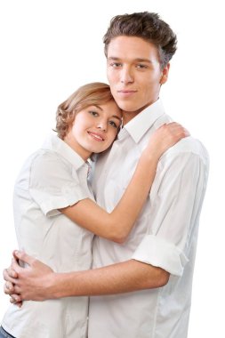 mutlu genç çift üzerinde beyaz izole portresi