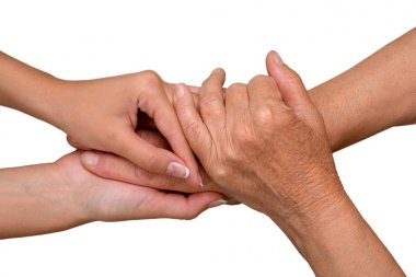 yaşlı ve genç eller