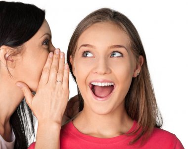 Kadınlara gizlice dedikodu