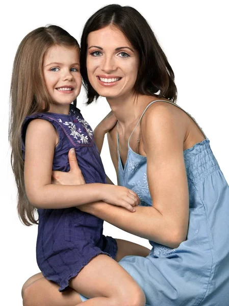 Matka Dcera Objímat Izolované Bílém Pozadí — Stock fotografie