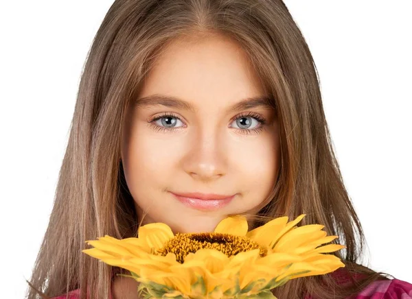Roztomilá holčička s slunečnice — Stock fotografie