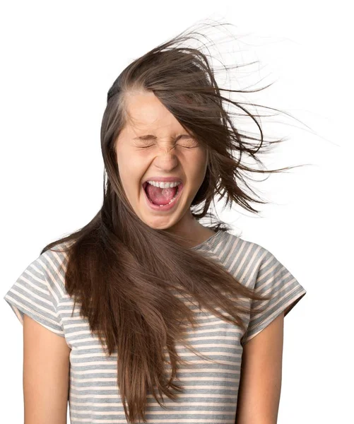 Привлекательная сердитая девочка кричит — стоковое фото
