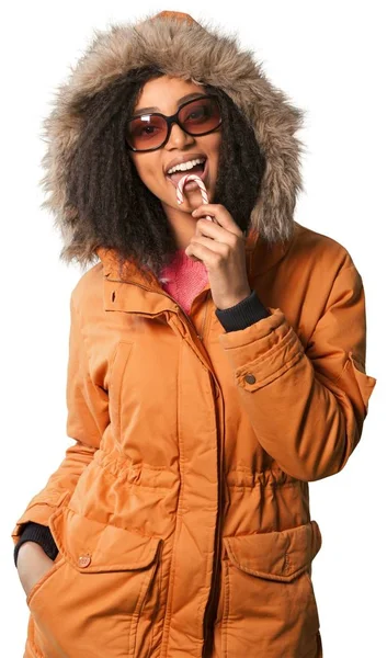 Femme africaine en manteau orange — Photo