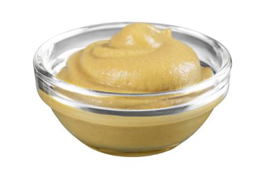 Sarı hardal bir cam fincan beyaz zemin üzerine yazma