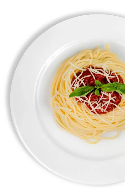 Pasta de espaguetis con albahaca —  Fotos de Stock