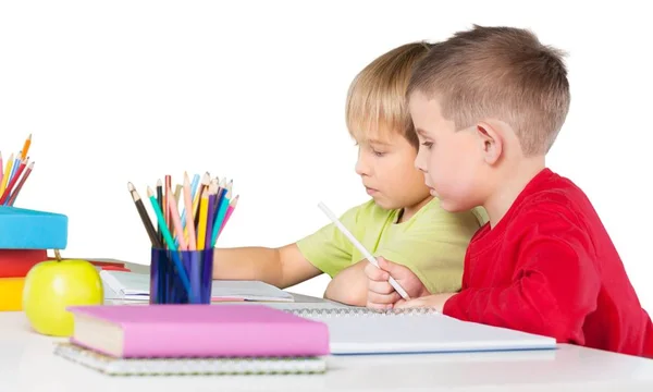 Meninos desenho com lápis — Fotografia de Stock