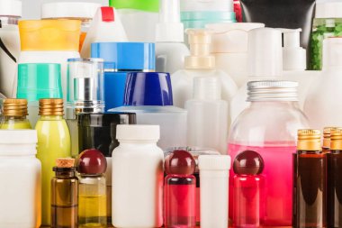 arka plan üzerinde birçok Temizleme malzemeleri