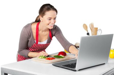 sevimli kadın yemek beyaz arka plan üzerinde izole genç