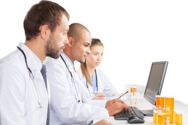 Doktorlar takım uzmanlık konuşuyor