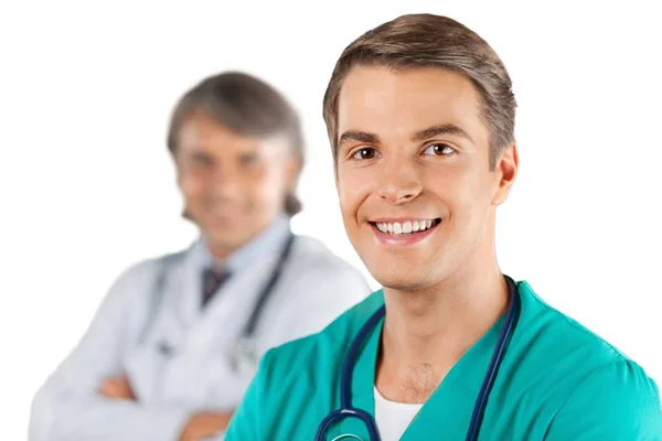 Dwa uśmiechający się męskiego lekarzy — Zdjęcie stockowe