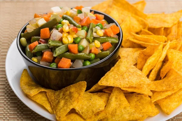 Stew vegetables and nachos — Stock Photo, Image