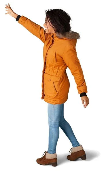 Afrikanerin im orangefarbenen Mantel — Stockfoto