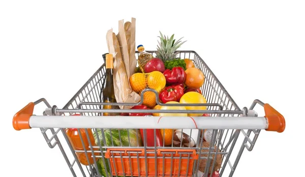 Einkaufswagen voller Lebensmittel — Stockfoto