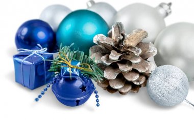 Mavi ve kırmızı Noel Baubles