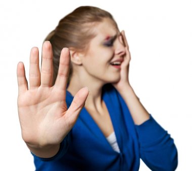 Aile içi şiddet mağduru kadın