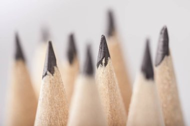 Kalemler beyaz arkaplanda izole edildi