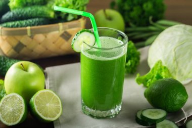 sağlıklı yeşil smoothie