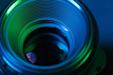 Kamera objektifi lens yansımaları ile