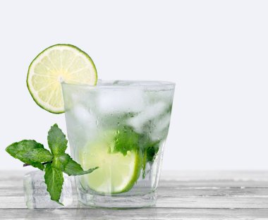 taze mojito kokteyli