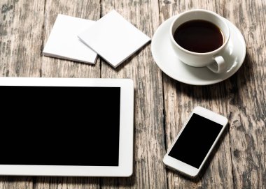 Dijital tablet ve telefon