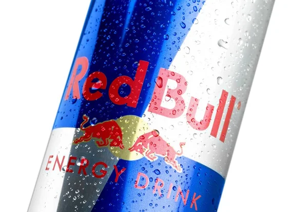 Puszka napoju energetycznego red bull — Zdjęcie stockowe