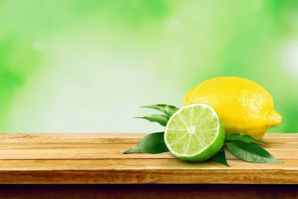 Färsk lime och citron — Stockfoto