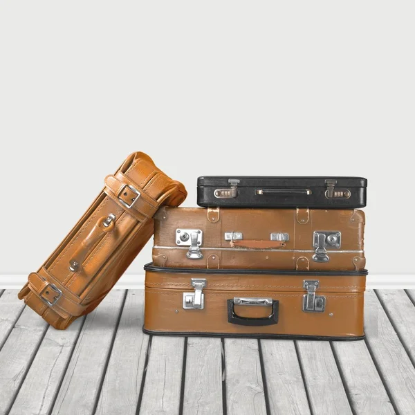 Empilement de vieilles valises — Photo
