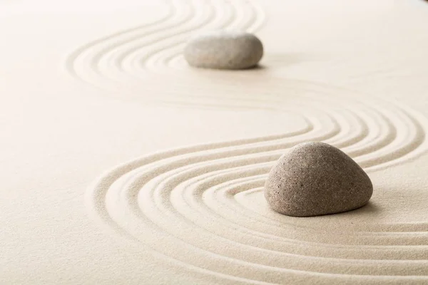 Zen kövek a homokban — Stock Fotó