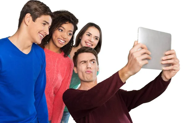 Grupo Adolescentes Felizes Fazendo Selfie — Fotografia de Stock