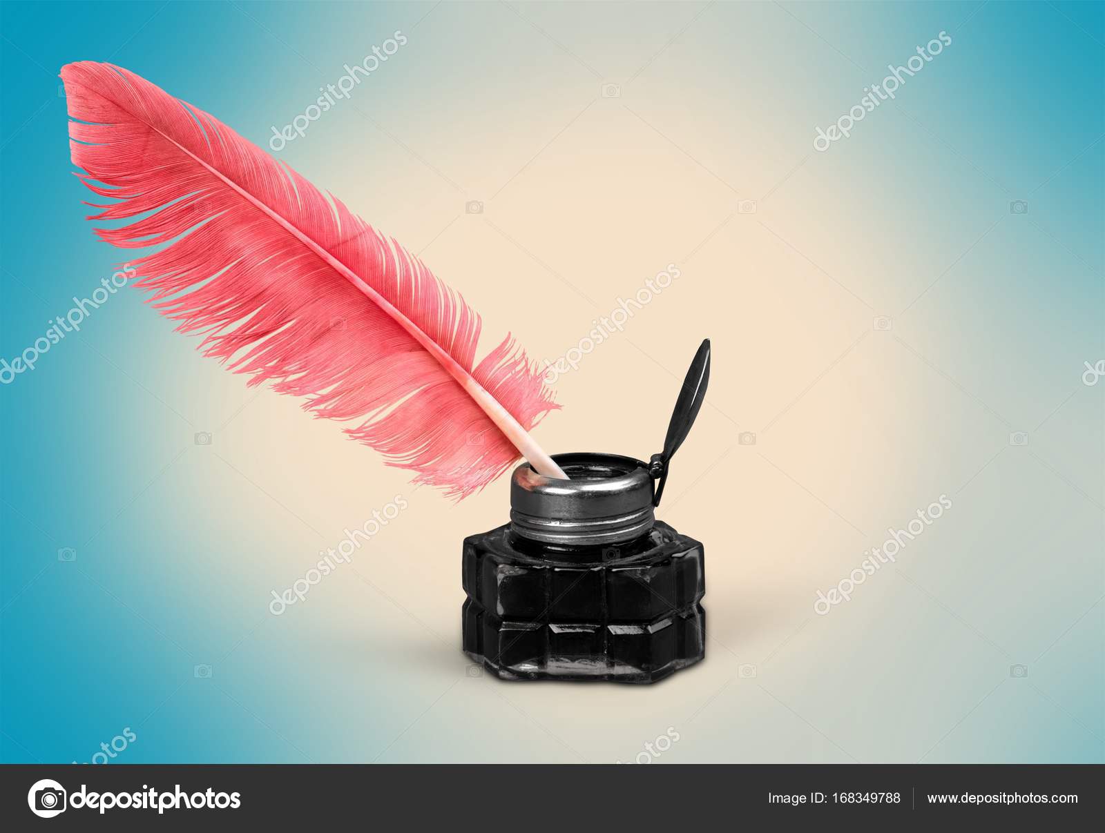Ink Quill Glass Feather Quill Pen And Glass Inkwell — Stock Photo