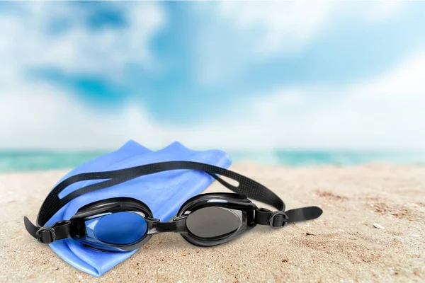 Swimming Goggles Sand Sea Background — Stock Photo, Image