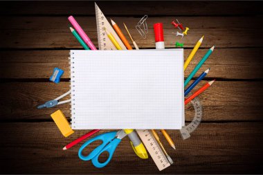 Okul Kırtasiye kompozisyon 