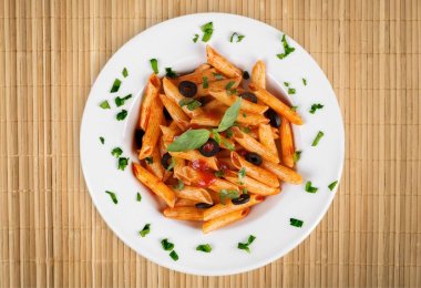 Domatesli İtalyan makarnası