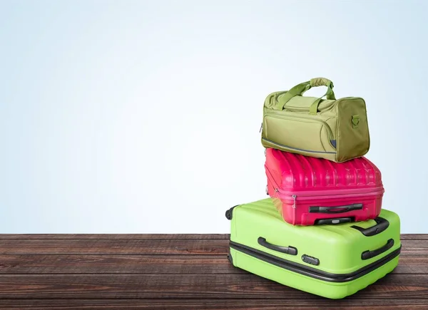 Красива барвиста валізи — стокове фото