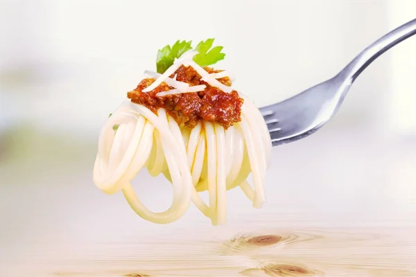 Pasta spaghetti on fork — Stock Photo, Image