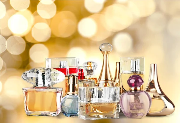 Frascos aromáticos de perfume — Foto de Stock