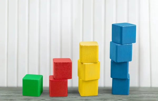 Kleurrijk kid kubussen — Stockfoto