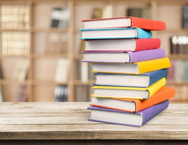 Fila de libros coloridos — Foto de Stock