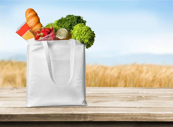 Shopping bag con prodotti alimentari — Foto Stock