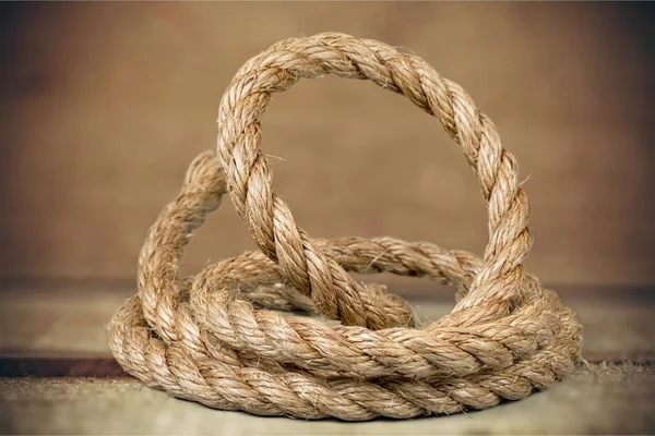 Стара Мотузка Вузлом Ізольована Фоні — стокове фото