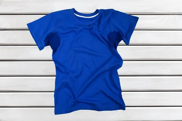 Bovenaanzicht van T-Shirt — Stockfoto